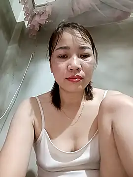 Snapshot of ladzy_sexy chatting on February 17, 2026, 11:02 pm ladzy sexy online show from February 17, 2026, 11:02 pm