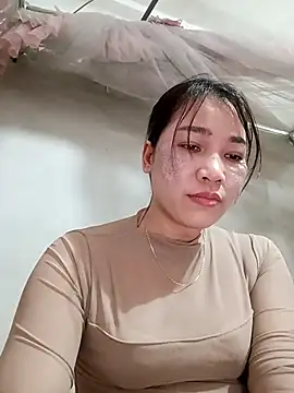 Snapshot of ladzy_sexy chatting on February 2, 2026, 8:02 am ladzy sexy online show from February 2, 2026, 8:02 am