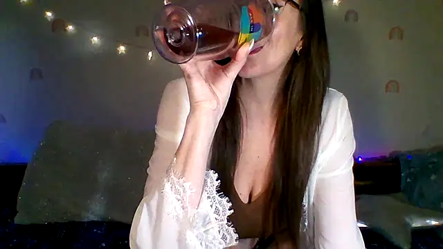 Snapshot of easy_briezy chatting on February 11, 2026, 6:35 am easy briezy online show from February 11, 2026, 6:35 am