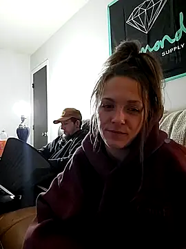 Snapshot of Cassaroll333 chatting on November 10, 2025, 3:55 am Cassaroll333 online show from November 10, 2025, 3:55 am