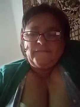 MilaCold5443 online show from December 5, 2025, 4:49 pm