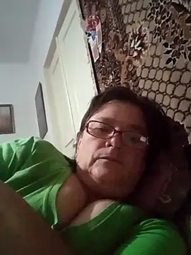 MilaCold5443 online show from November 14, 2025, 7:39 pm