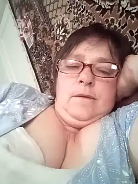 MilaCold5443 online show from April 15, 2026, 10:10 am