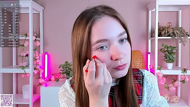 Snapshot of LittleCutieSandy chatting on October 30, 2025, 3:16 am LittleCutieSandy online show from October 30, 2025, 3:16 am