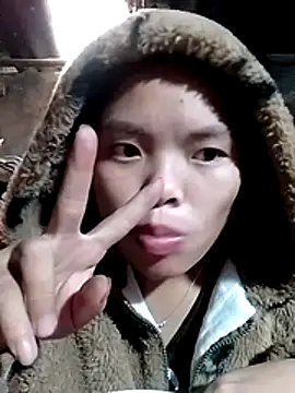 Snapshot of hello-cute chatting on November 7, 2025, 4:17 am hello-cute online show from November 7, 2025, 4:17 am