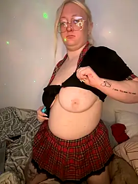 SashaMaexox online show from October 18, 2025, 7:27 pm