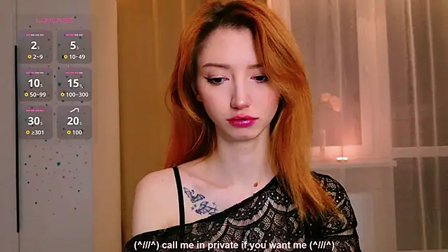 FoxyChpoxi online show from October 13, 2025, 8:32 pm