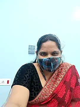 kajal-kajal1 online show from November 3, 2025, 6:18 am