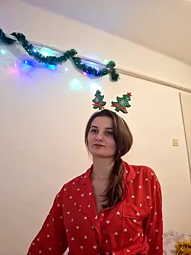 Nika aa online show from December 18, 2025, 9:29 pm