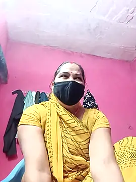 Snapshot of Ut_kanchna chatting on October 30, 2025, 12:20 am Ut kanchna online show from October 30, 2025, 12:20 am