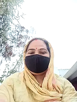 Snapshot of Ut_kanchna chatting on November 15, 2025, 1:09 am Ut kanchna online show from November 15, 2025, 1:09 am