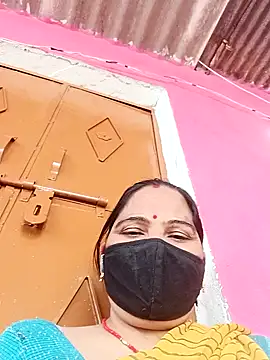 Snapshot of Ut_kanchna chatting on October 24, 2025, 5:28 am Ut kanchna online show from October 24, 2025, 5:28 am