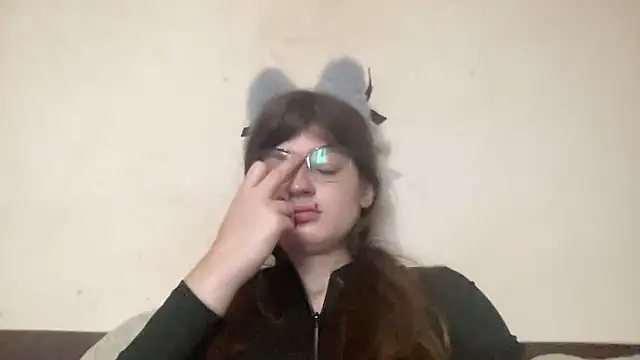 Snapshot of NikaXZimax chatting on November 12, 2025, 9:13 am NikaXZimax online show from November 12, 2025, 9:13 am