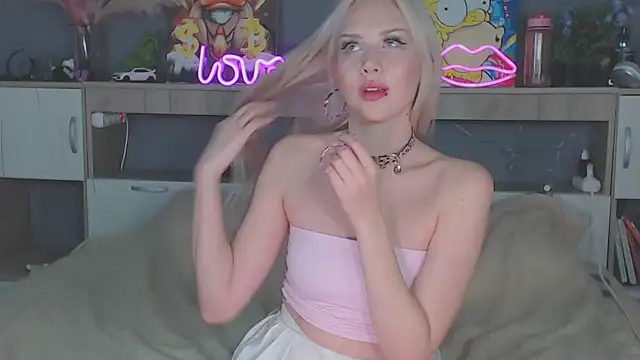 Snapshot of Lily_Shell chatting on January 17, 2026, 4:10 pm Lily Shell online show from January 17, 2026, 4:10 pm