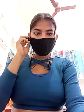 Hot radhaji online show from February 10, 2026, 4:17 pm