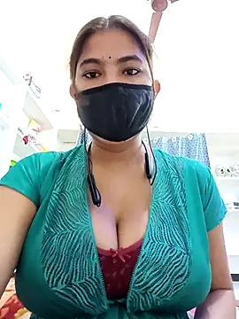 Hot radhaji online show from April 23, 2026, 2:18 am