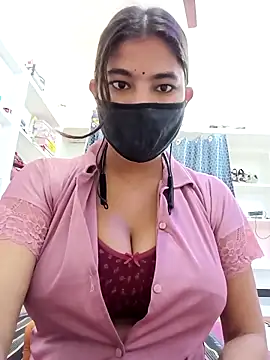 Hot radhaji online show from April 16, 2026, 3:07 am