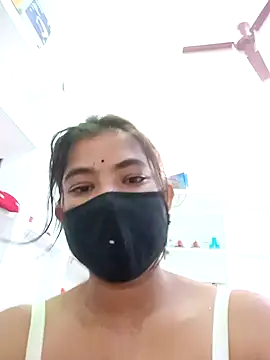 Hot radhaji online show from December 13, 2025, 8:04 pm