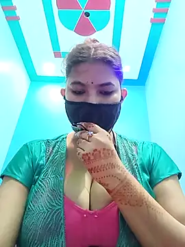 Hot radhaji online show from June 16, 2026, 3:39 am