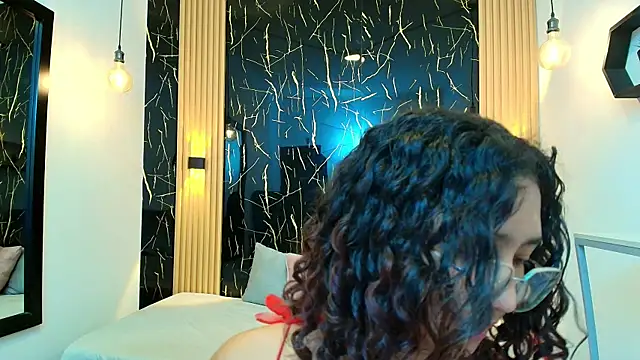 Snapshot of SamanthaFox_8 chatting on May 4, 2026, 11:13 am SamanthaFox 8 online show from May 4, 2026, 11:13 am