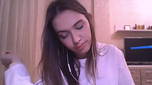 Snapshot of CeyaLier chatting on December 21, 2025, 9:04 pm CeyaLier online show from December 21, 2025, 9:04 pm