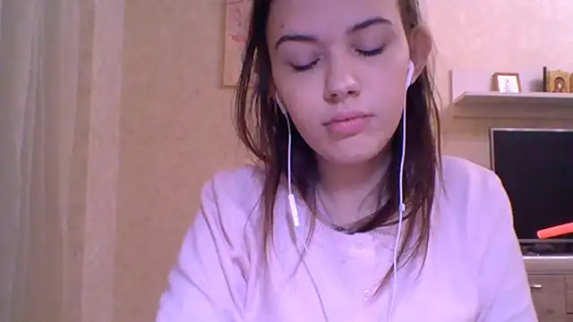 Snapshot of CeyaLier chatting on December 18, 2025, 5:50 pm CeyaLier online show from December 18, 2025, 5:50 pm