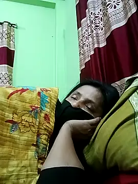 Megla879 online show from November 13, 2025, 4:00 pm