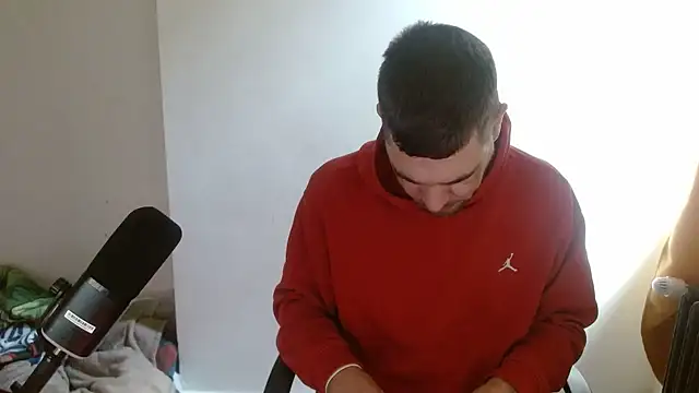 Snapshot of chibrax918 chatting on December 16, 2025, 9:46 am chibrax918 online show from December 16, 2025, 9:46 am