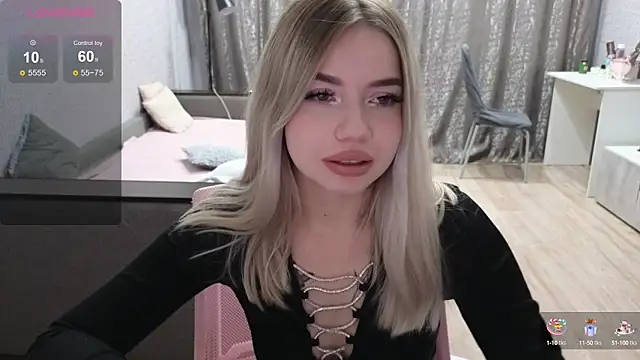 Snapshot of Mayyyyyyyymayyyyyy chatting on October 9, 2025, 10:21 pm Mayyyyyyyymayyyyyy online show from October 9, 2025, 10:21 pm