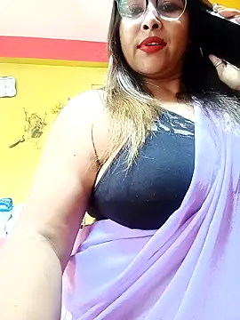 DEVIFULAN online show from October 13, 2025, 9:22 am