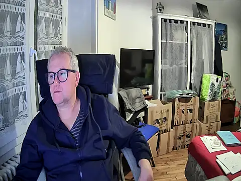 macdut67 online show from February 5, 2026, 1:45 am