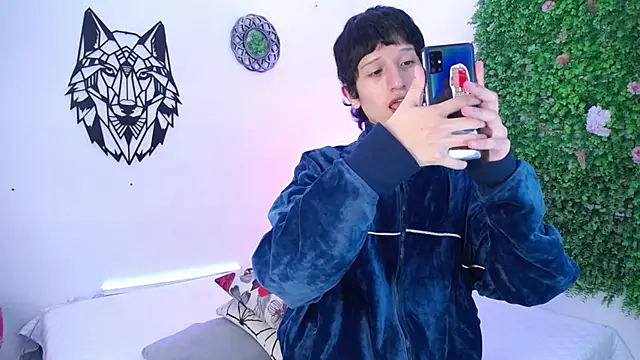 Emo Boy  online show from December 2, 2025, 12:29 pm