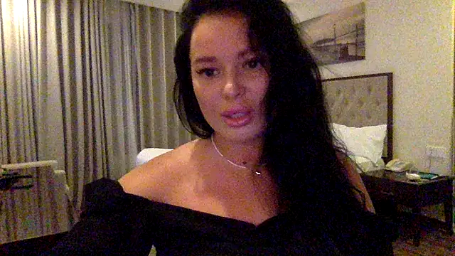 Fayronna online show from February 10, 2026, 3:55 pm