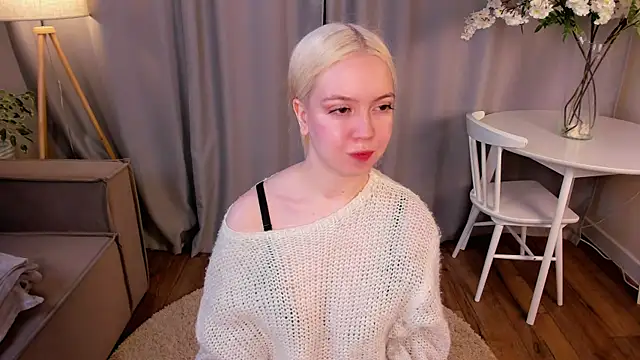 Snapshot of TinaStevenson chatting on November 4, 2025, 10:35 pm TinaStevenson online show from November 4, 2025, 10:35 pm