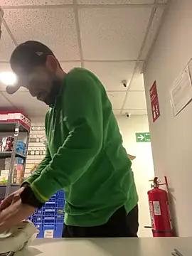 Snapshot of Nasho172737 chatting on November 24, 2025, 5:13 pm Nasho172737 online show from November 24, 2025, 5:13 pm