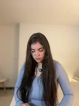 Isabella LaRue online show from May 21, 2026, 9:34 pm