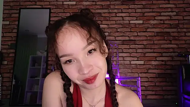 Snapshot of saya_li1 chatting on November 9, 2025, 10:03 pm saya li1 online show from November 9, 2025, 10:03 pm