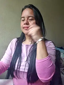 Miss  kendra  online show from October 24, 2025, 2:27 pm