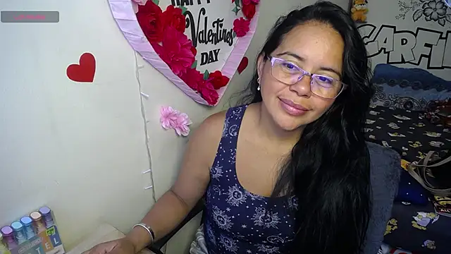 Miss  kendra  online show from May 11, 2026, 2:45 pm