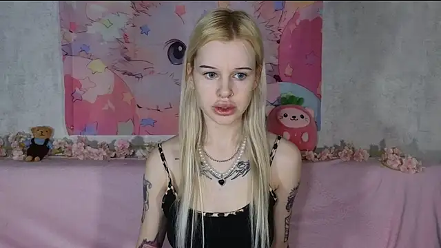 HoneyGold  online show from February 28, 2026, 4:12 am