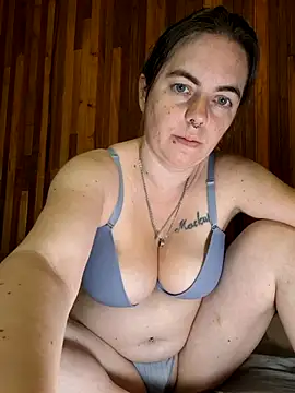 Snapshot of GeilesLuder36 chatting on May 15, 2026, 7:39 am GeilesLuder36 online show from May 15, 2026, 7:39 am
