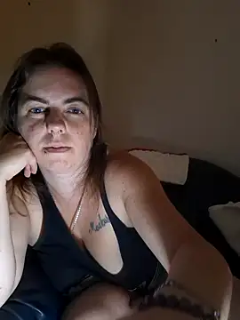 Snapshot of GeilesLuder36 chatting on June 3, 2026, 12:44 am GeilesLuder36 online show from June 3, 2026, 12:44 am