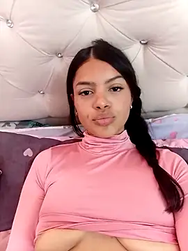 Snapshot of MeganHillss chatting on November 30, 2025, 5:14 pm MeganHillss online show from November 30, 2025, 5:14 pm