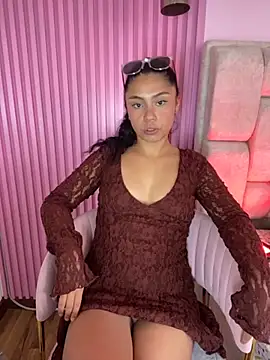 Snapshot of PrettySamaraa chatting on October 8, 2025, 4:40 pm PrettySamaraa online show from October 8, 2025, 4:40 pm