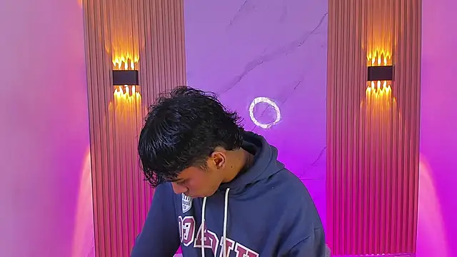 Ethan thouse online show from December 4, 2025, 7:02 pm