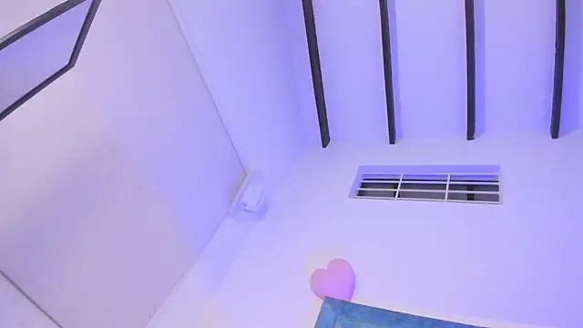 Snapshot of ChocoBunny1 chatting on April 8, 2026, 3:08 am ChocoBunny1 online show from April 8, 2026, 3:08 am