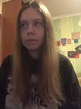 LunaVirelle online show from February 8, 2026, 3:21 pm