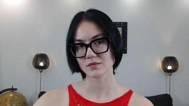 Marie Fitch online show from November 11, 2025, 2:06 am