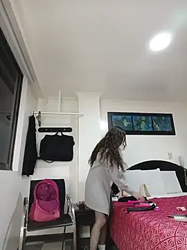 Snapshot of Lucy_colee chatting on November 23, 2025, 1:48 am Lucy colee online show from November 23, 2025, 1:48 am