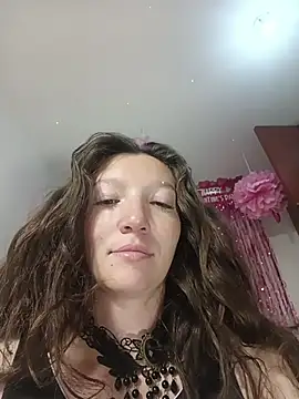 Snapshot of Lucy_colee chatting on February 12, 2026, 5:23 pm Lucy colee online show from February 12, 2026, 5:23 pm